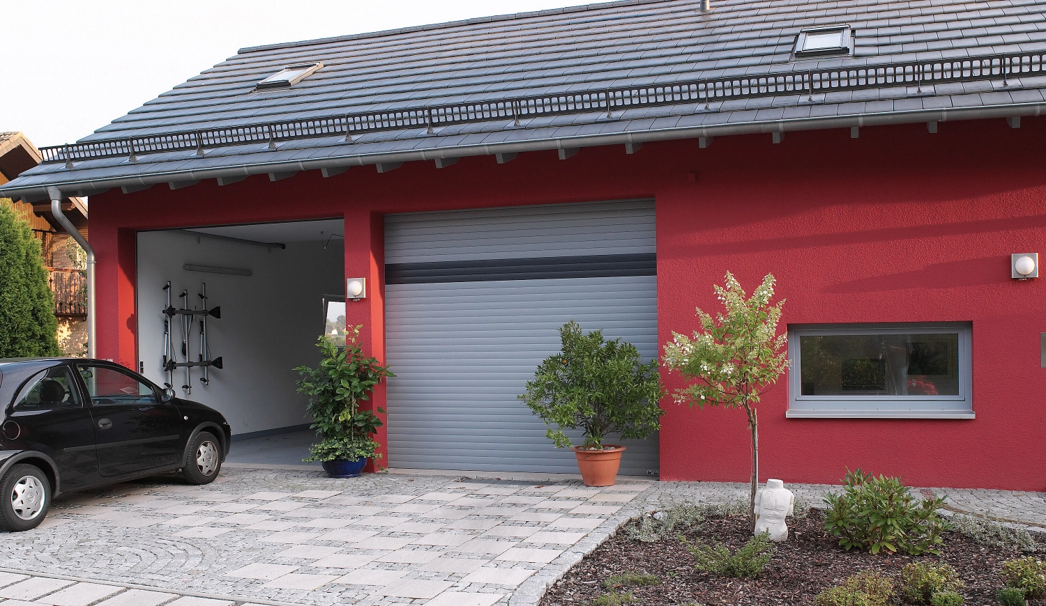 Rollladenbau Siegel, Garagentore von ROMA