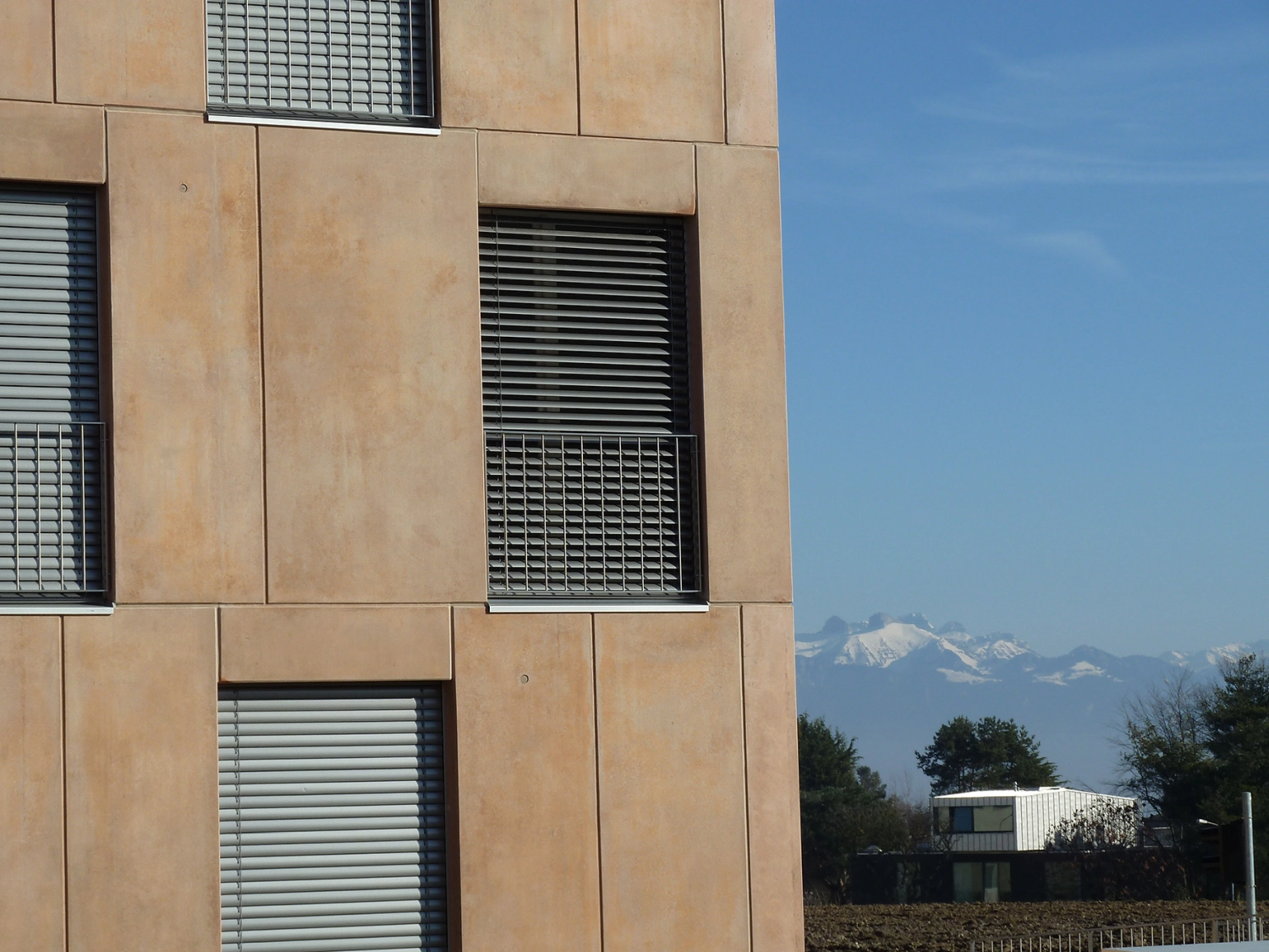 Rollladenbau Siegel, Jalousien